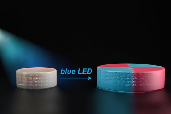 化學傢們用LED光改變3D打印對象結(jie)構(gou)
