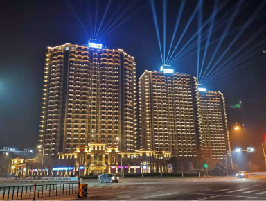 威海市華瀚大湖公館樓體(ti)及週邊景觀亮化(hua)工程